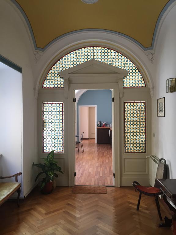 Lo Studio Di Joyce Trieste Bagian luar foto