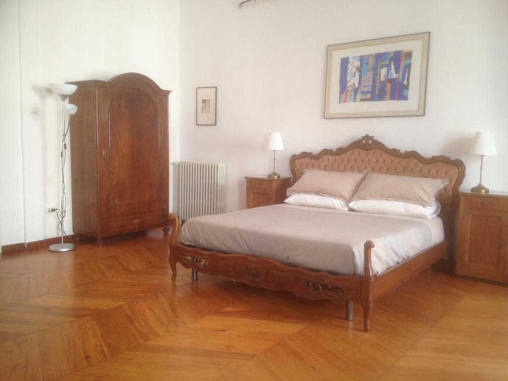 Lo Studio Di Joyce Trieste Bagian luar foto